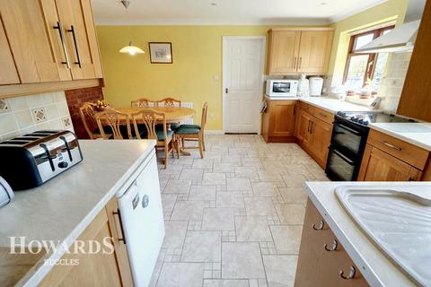 4 bedroom detached house for sale, Staithe Road, Burgh St Peter