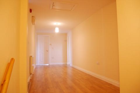2 bedroom flat to rent, Berrow Road, Berrow, Burnham-on-Sea