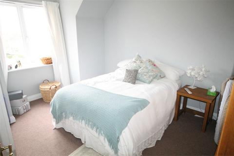 2 bedroom flat to rent, Horseshoe End, NEWBURY, RG14