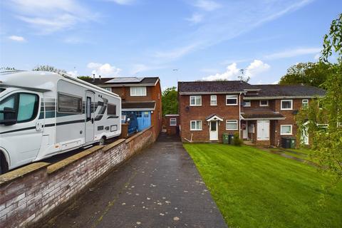 2 bedroom end of terrace house for sale, St. Marks Close, Worcester, Worcestershire, WR5