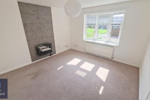 3 bedroom end of terrace house to rent, Shelley Close, Catshill, Bromsgrove, Worcestershire, B61