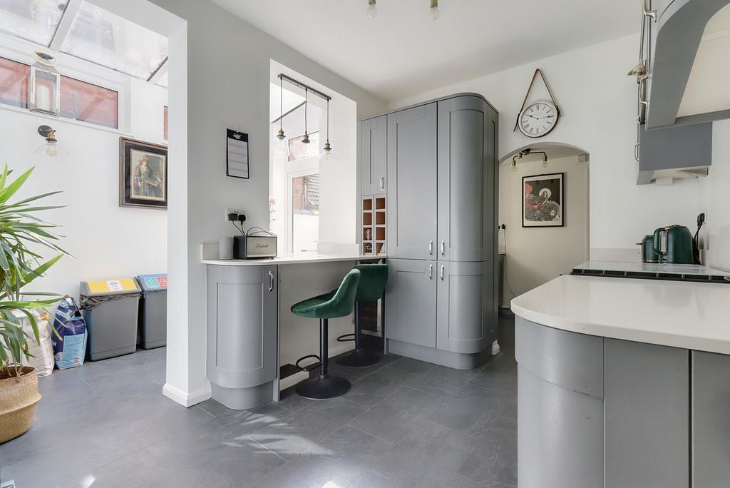 Kitchen / Breakfast Room