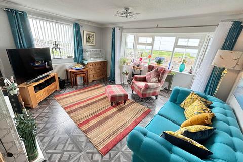 Flat 22, Queens Court Queens Promenade, Bispham, Blackpool, FY2 9PG