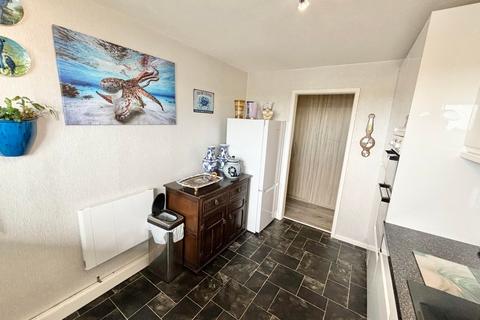 Flat 22, Queens Court Queens Promenade, Bispham, Blackpool, FY2 9PG
