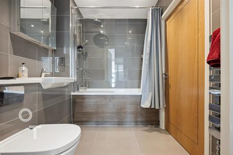 Flat 32, 1 Centric Close, London, NW1 7EP