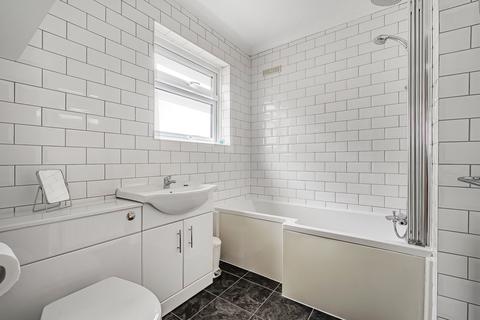 89 Bourne Vale, Bromley, BR2 7NW