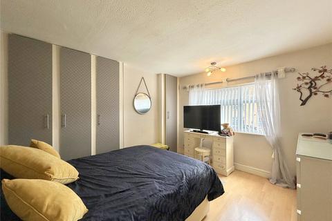 84 Clavell Road, Liverpool, L19 4TS