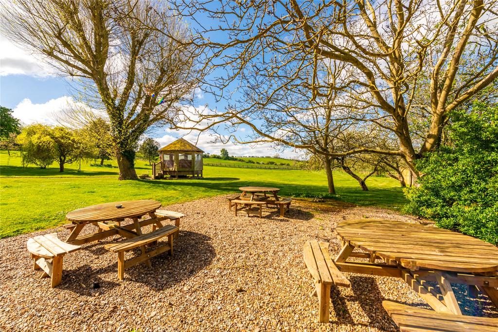 Pub Garden