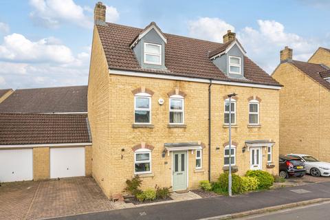 21 Avenue De Gien, Malmesbury, SN16 9GX