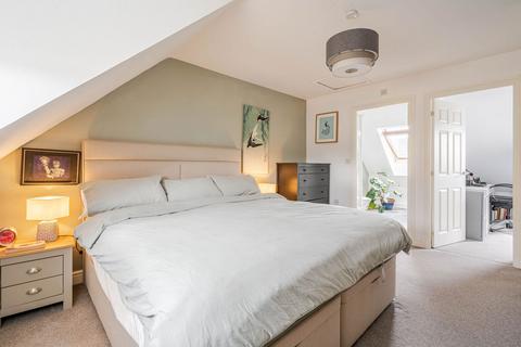21 Avenue De Gien, Malmesbury, SN16 9GX