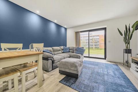 1 bedroom flat for sale, Newbury,  Berkshire,  RG14