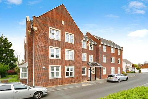 1 bedroom flat for sale, Oysell Gardens, Fareham PO16