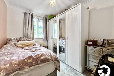 2 bedroom flat for sale, Applecross Close, Rochester, Kent, ME1