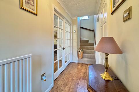 25 Gray Close, Warsash, Southampton, SO31 9TB