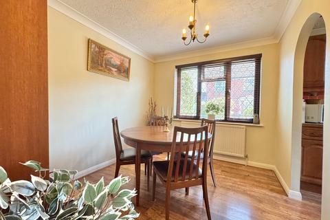 25 Gray Close, Warsash, Southampton, SO31 9TB