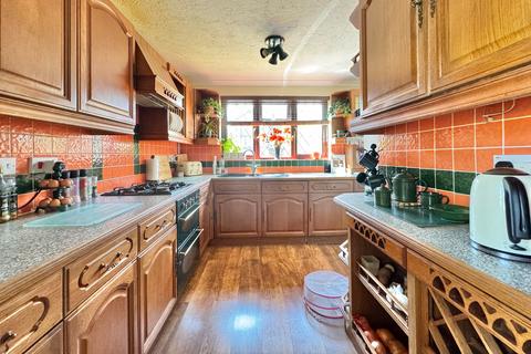 25 Gray Close, Warsash, Southampton, SO31 9TB