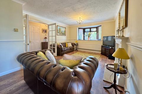 25 Gray Close, Warsash, Southampton, SO31 9TB