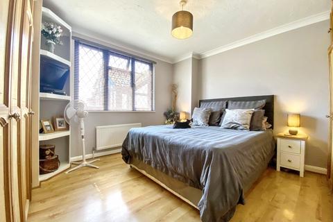 25 Gray Close, Warsash, Southampton, SO31 9TB