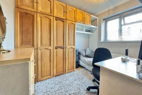 25 Gray Close, Warsash, Southampton, SO31 9TB