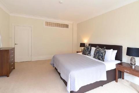 5 bedroom apartment to rent, Park Road, London NW8