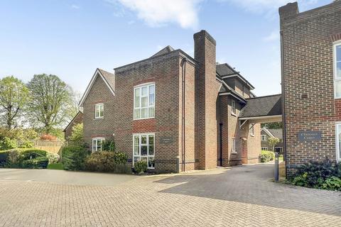 2 bedroom retirement property for sale, Clarence Court, Forest Close, Wendover