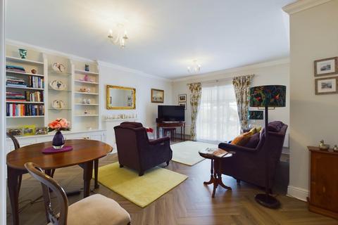 2 bedroom apartment for sale, Clarence Court, Forest Close, Wendover