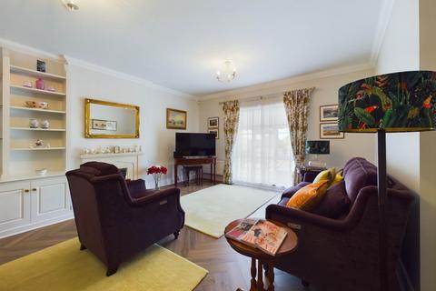 2 bedroom apartment for sale, Clarence Court, Forest Close, Wendover