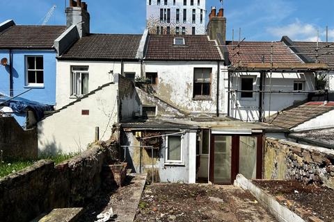 2 bedroom terraced house for sale, 92 Dewe Road, Brighton, East Sussex, BN2 4BD