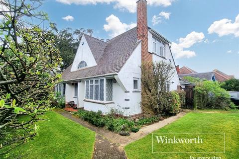3 bedroom detached house for sale, Thornbury Road, Bournemouth, BH6