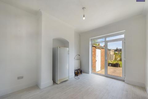 9 Belgrave Road, Blackpool, FY4 4DZ