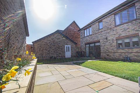 4 bedroom detached house to rent, Primrose Drive, Sunniside, Newcastle Upon Tyne, Tyne and Wear, NE16