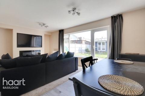 11 Battleswick, Basildon, SS14 3JZ