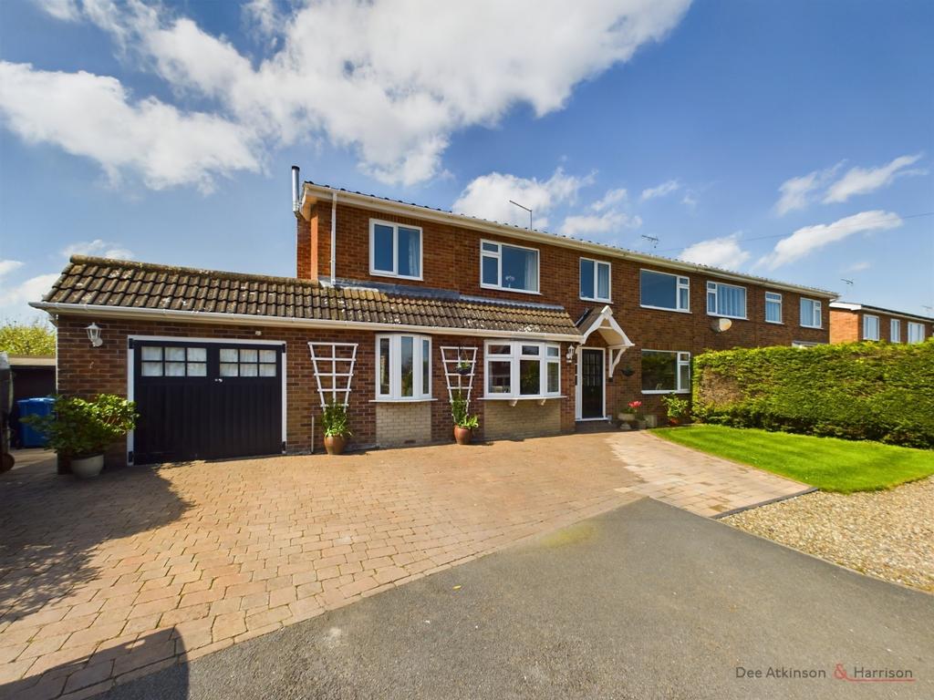 4 Bedroom Semi-Detached House - For Sale