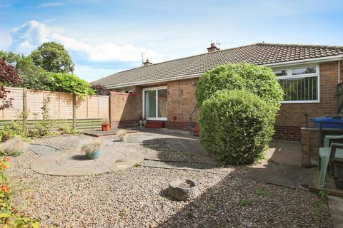 3 bedroom semi-detached bungalow for sale, Redcliff Drive, North Ferriby, HU14 3DP