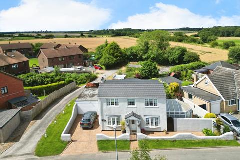 3 bedroom detached house for sale, Station Road, Keyingham, Hull, East Riding of Yorkshire, HU12 9TB