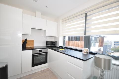 1 bedroom flat to rent, North Street Horsham RH13