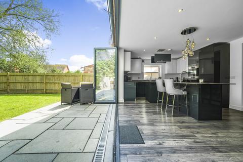 5 bedroom detached house for sale, Grovelands Road, Spencers Wood, Reading