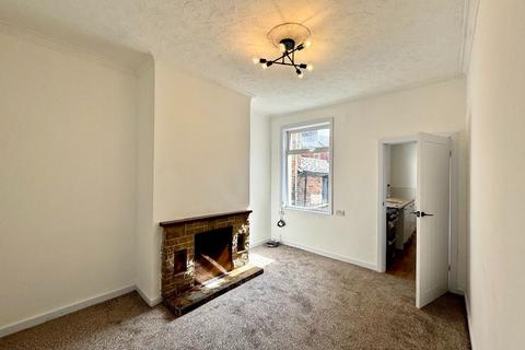 2 bedroom terraced house to rent, Stoke-on-Trent ST6