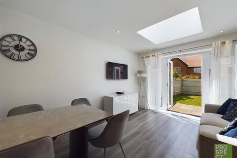 3 bedroom semi-detached house to rent, Ridges Rise, Deepcut, Camberley, Surrey, GU16