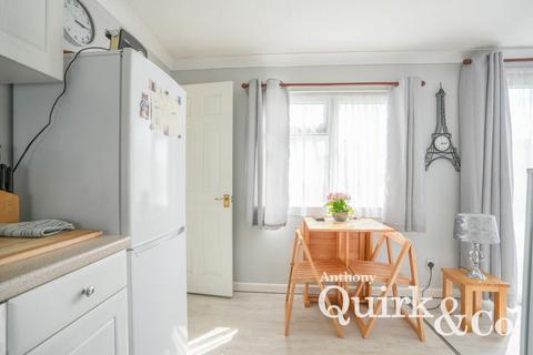 2 bedroom park home for sale, Creek Road, Canvey Island, SS8