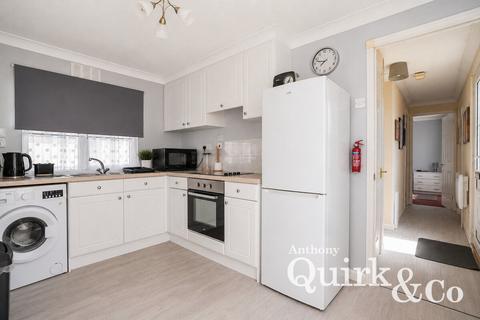 2 bedroom park home for sale, Creek Road, Canvey Island, SS8