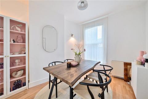 115 Leslie Road, London, E11 4HF