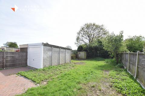 2 bedroom semi-detached bungalow for sale, Totlands Drive, Clacton-on-Sea