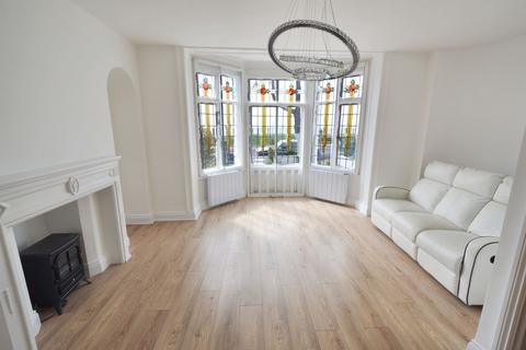 2 bedroom apartment for sale, Clifftown Parade, Southend-On-Sea, SS1