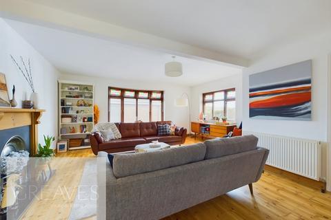 61 Arnold Lane, Gedling, Nottingham, NG4 4HA