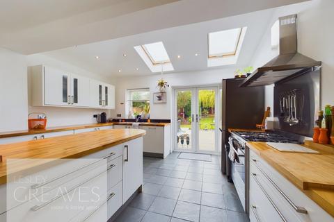 61 Arnold Lane, Gedling, Nottingham, NG4 4HA