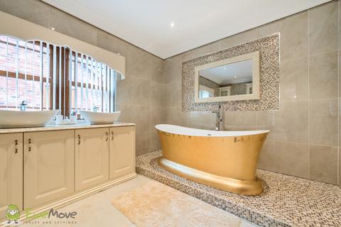 6 Church Brook, Tadley, RG26 4AY