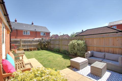 42 Cutforth Way, Romsey, SO51 0BD