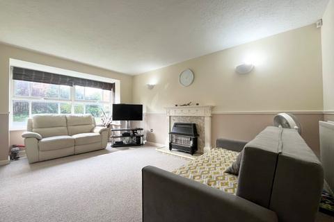 3 bedroom terraced house to rent, Kilsby Grove, Solihull, West Midlands, B91
