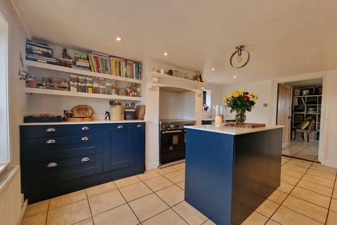 5 bedroom detached house for sale, Station Road, Alburgh